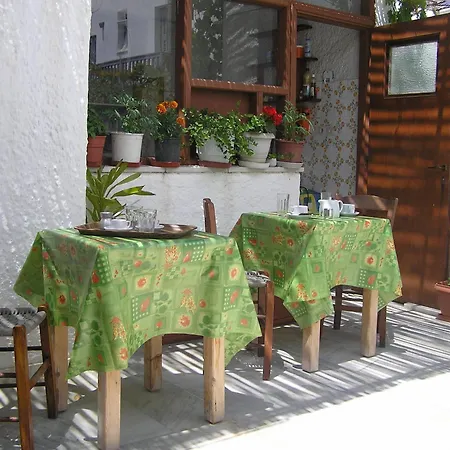 Hotel Maroulis